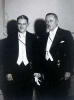 Борис с отцом Михаилом Кривошапкиным на Татьянинском балу